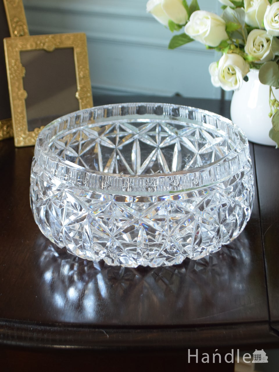 アンティークガラスの食器、型押し模様がキラキラ輝くアンティークガラスのボウル (pg-6857)