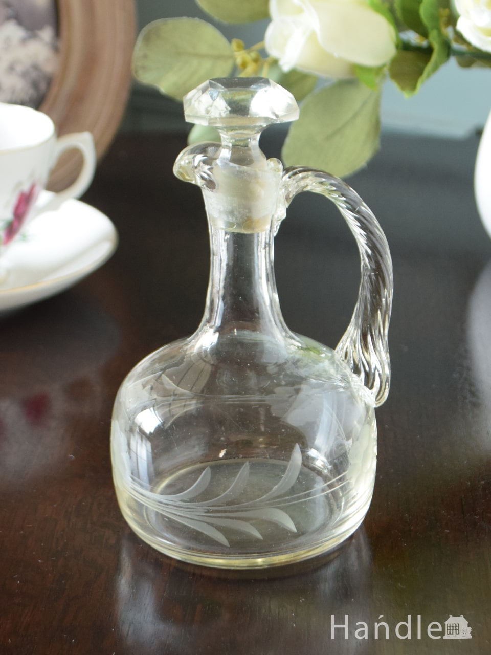 アンティークのガラスの雑貨、小さくて可愛いガラスのフタ付きボトル (pg-6906)