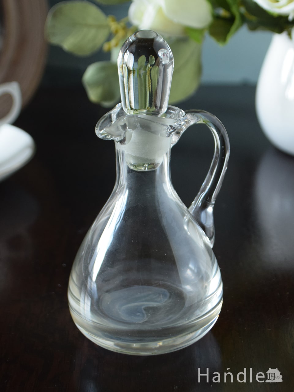 アンティークのガラスのおしゃれなボトル、イギリスで見つけたアンティークガラスのオイルボトル (pg-6907)