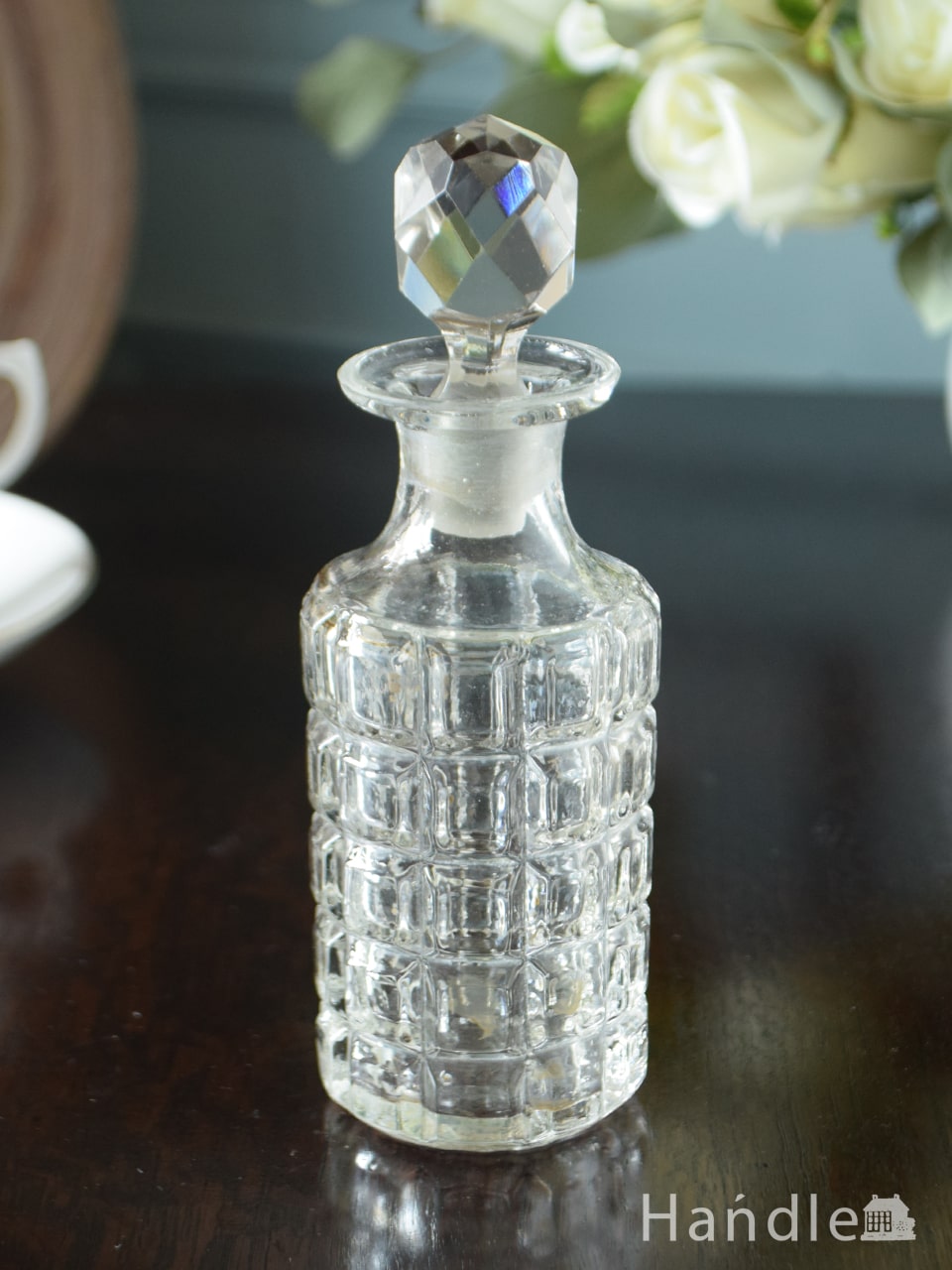 アンティークのガラス雑貨、イギリスで見つけたプレスドグラスのおしゃれなフレグランスボトル (pg-6912)