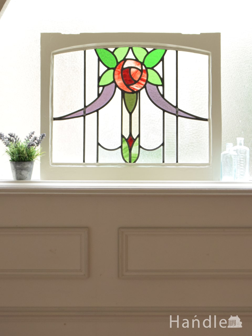 英国アンティークのステンドグラス、バラの色が美しいステンドグラス (g-1318)