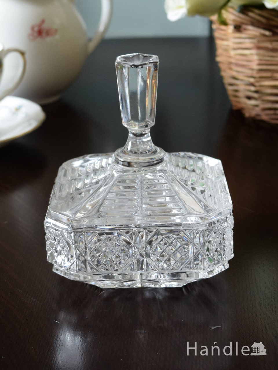 アンティークのガラス雑貨、イギリスから届いた美しいパフケース (pg-7240)