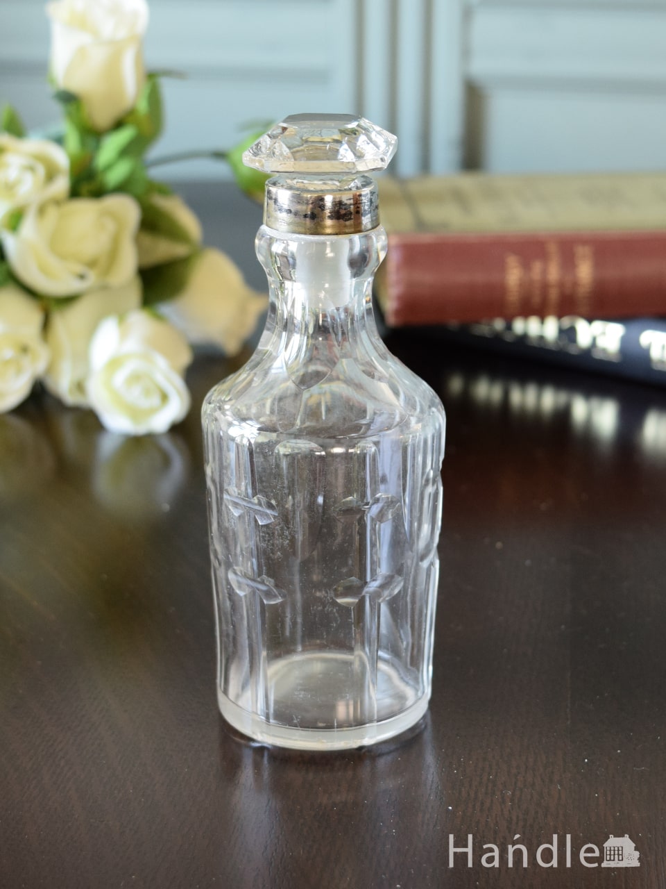 アンティークガラスの香水瓶、イギリスで見つけたプレスドグラスのおしゃれなフレグランスボトル (pg-7364)