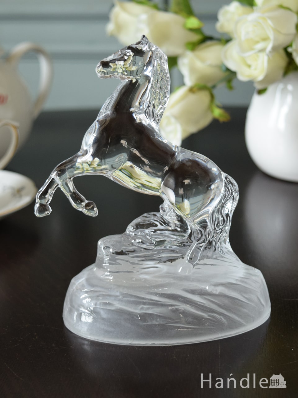 アンティークガラスのインティア雑貨、プレスドグラスの馬のオブジェ