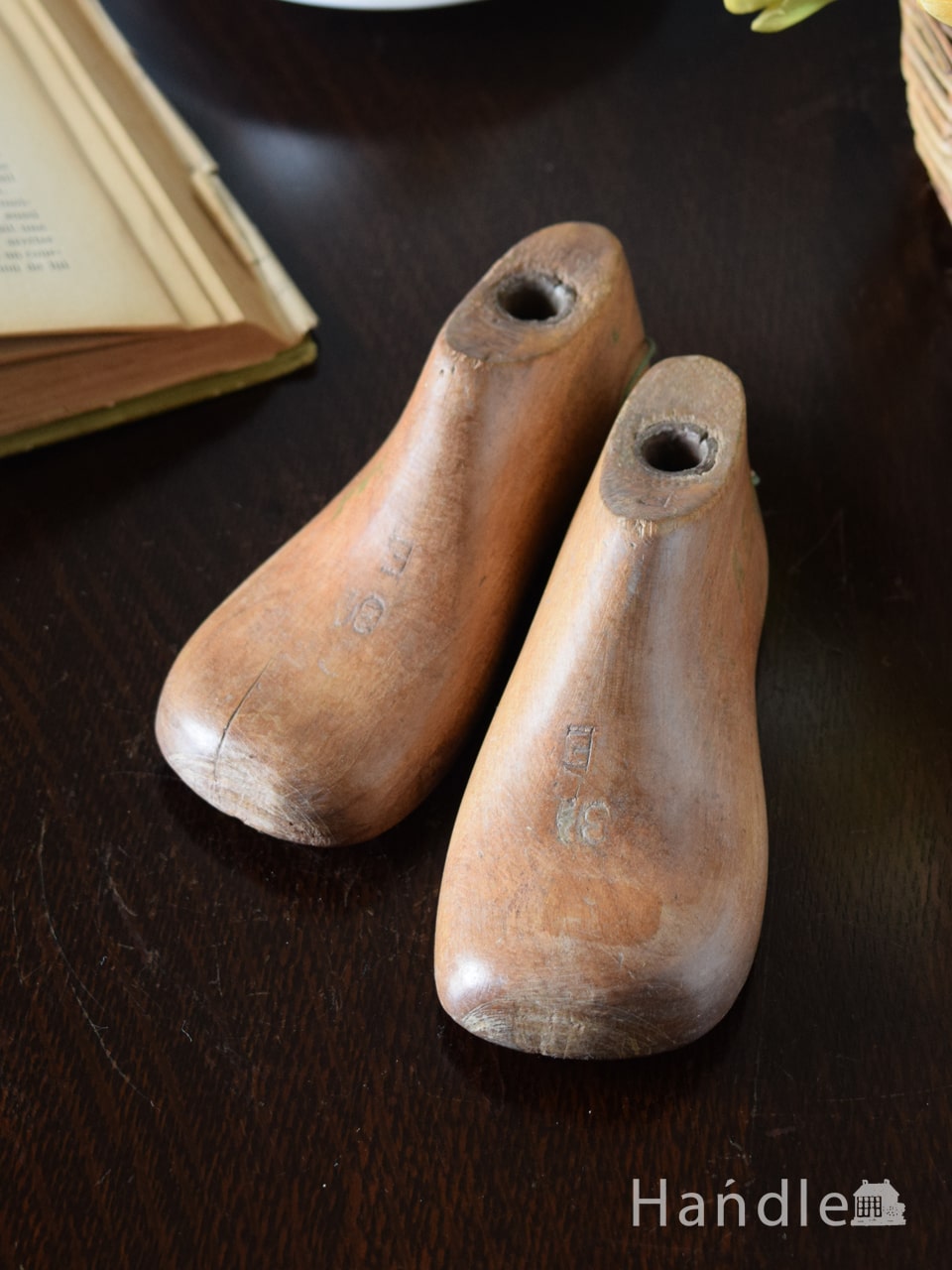 イギリスで見つけたアンティーク雑貨、可愛い子ども靴の木型 (m-5614-z)