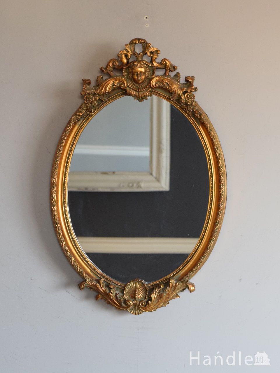 フランスから届いたアンティークの鏡、天使の装飾が施されたアンティークモールディングミラー (m-4945-z)