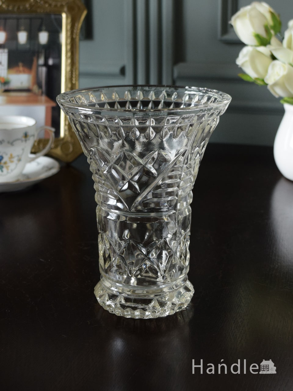 アンティークのガラス雑貨、イギリスで見つけたおしゃれなプレスドグラスのフラワーベース (pg-7587)