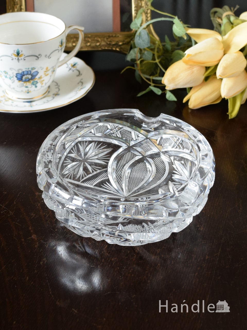 英国アンティークガラスのおしゃれな灰皿、プレスドグラスのアッシュトレイ (pg-7564)