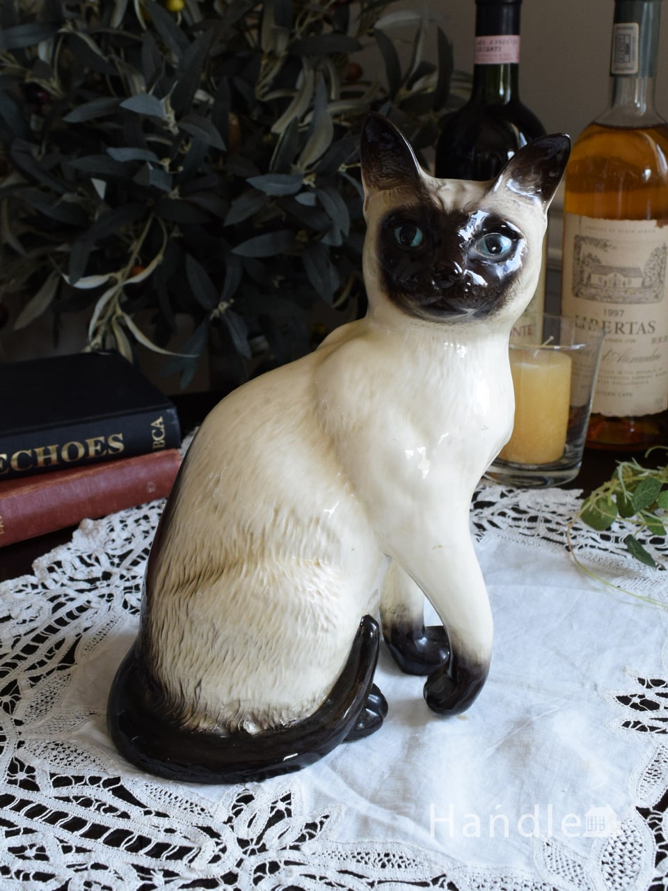 ロイヤルドルトン（ROYAL DOULTON）のフィギュリン、シャムネコ（siamese cat）のビンテージ陶磁器