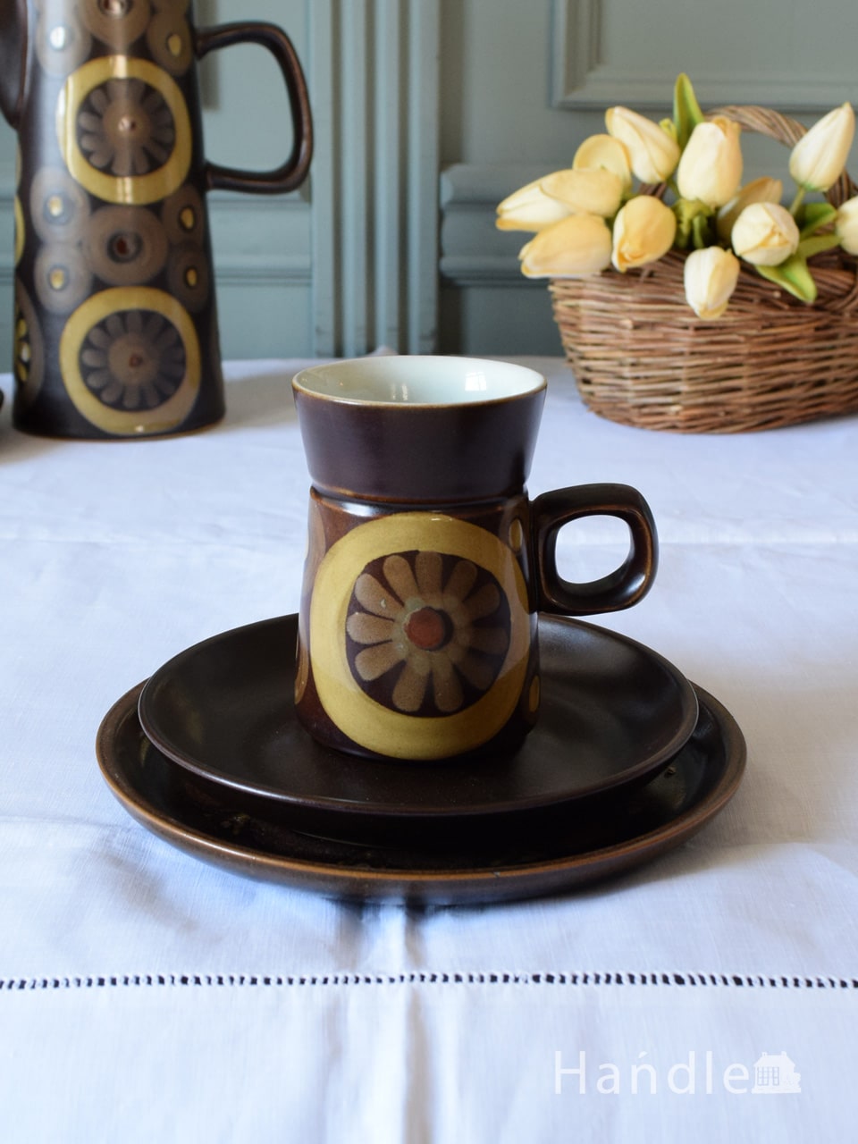 英国から届いたデンビー社（DENBY）のビンテージ食器、アラベスクのトリオ (m-6871-z-2)