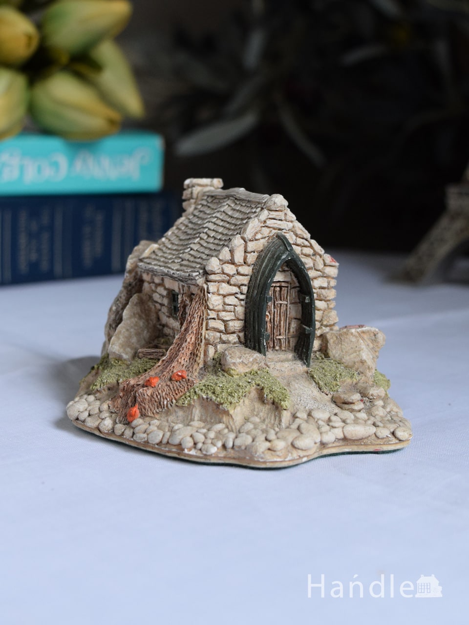 イギリスのお家型オブジェ、Lilliput Lane(リリパット レーン)のミニチュアハウス（コテージ） (m-6877-z)