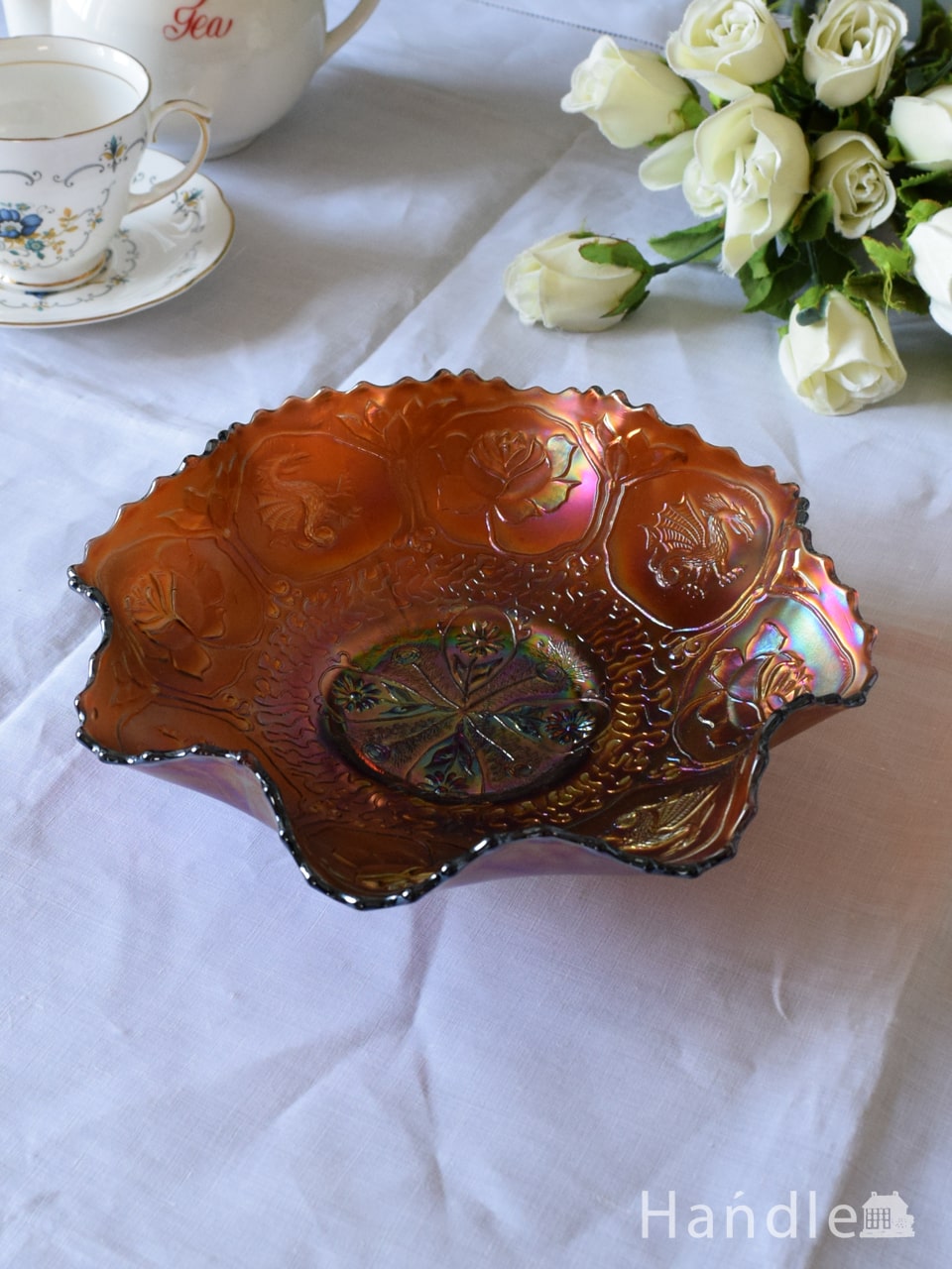 アンティークガラスの器、幻想的なバラ模様が描かれたカーニバルガラス（薔薇＆ドラゴン）