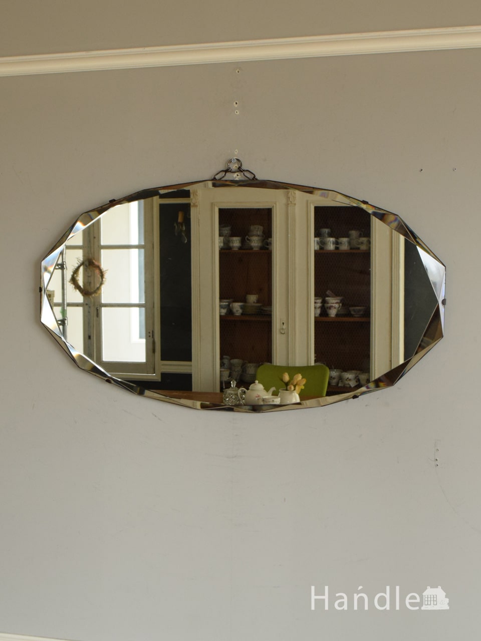 英国アンティークのおしゃれな鏡、オーバル型のカッティングミラー (k-5401-z)