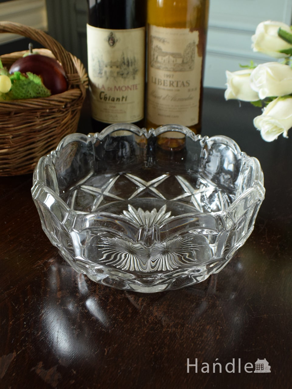 アンティークガラスの美しいボウル、型押し模様がキラキラ輝くおしゃれなガラスの器 (pg-7942)