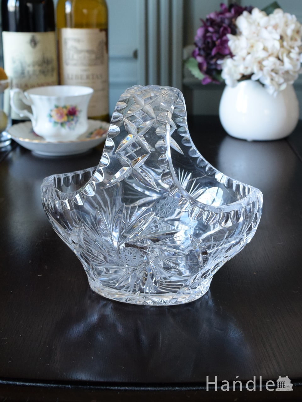 イギリスで見つけたアンティークガラスの雑貨、プレスドグラスのおしゃれな花器型バスケット (pg-7982)