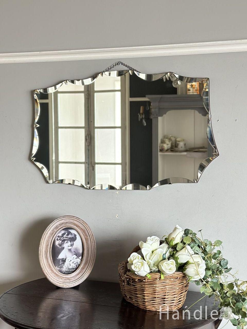 英国アンティークの美しい鏡、縁取りがキレイなカッティングミラー