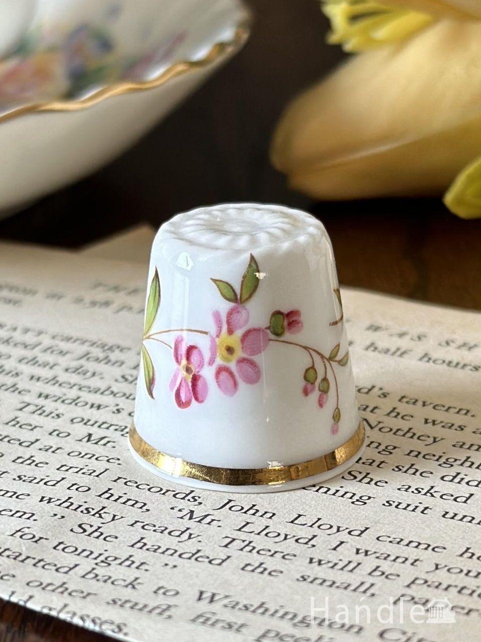 イギリスのアンティークの陶磁器、ピンク×パープル色のお花が楽しめるハマースレイのシンブル (m-8370-z)