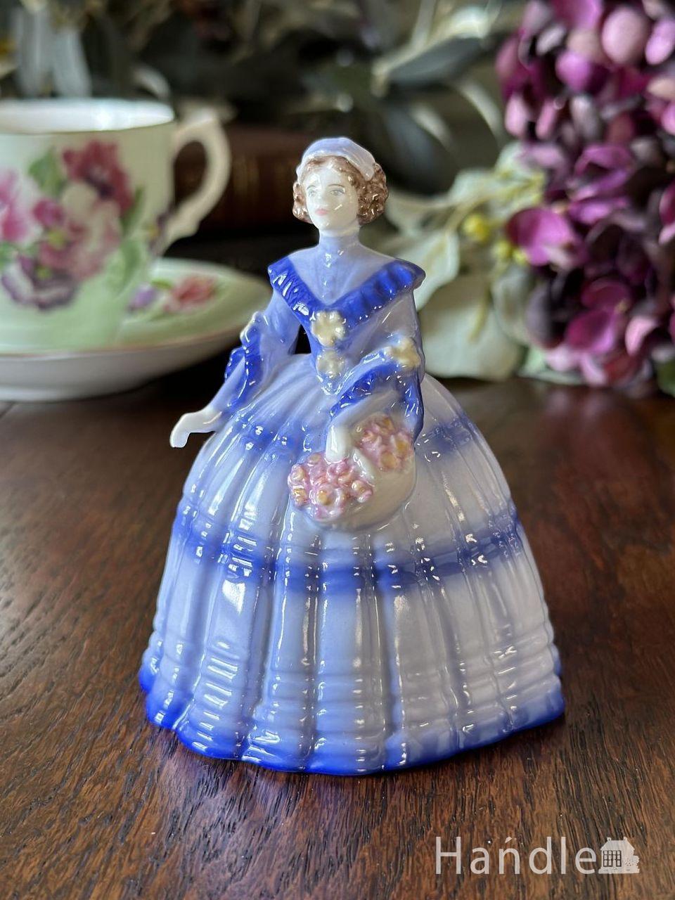 コールポート（Coalport）のフィギュリン、メヌエットシリーズの