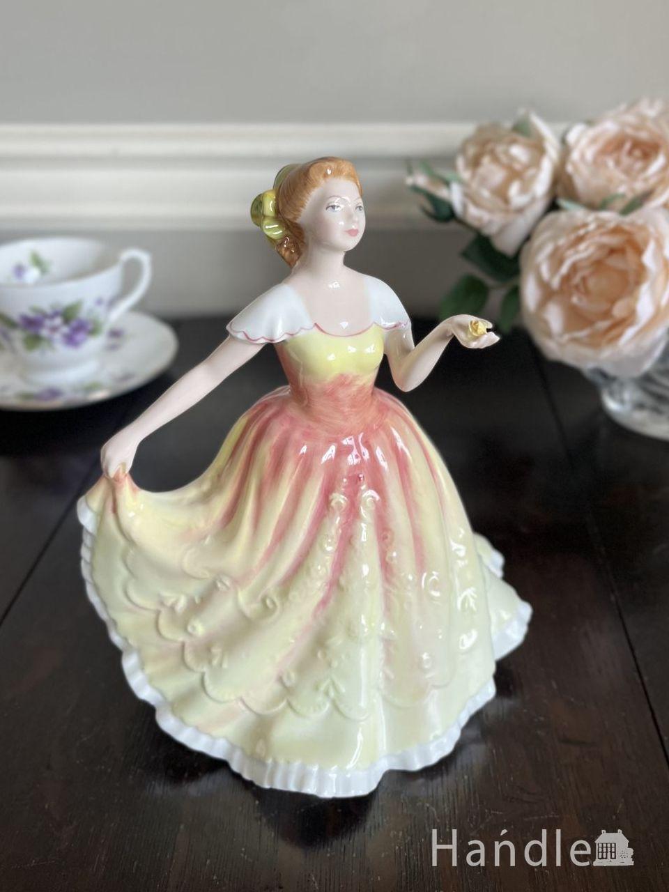 英国ROYAL DOULTON　Lady（ロイヤルドルトン）、アンティークのフィギュリンDeborah (m-8176-z)