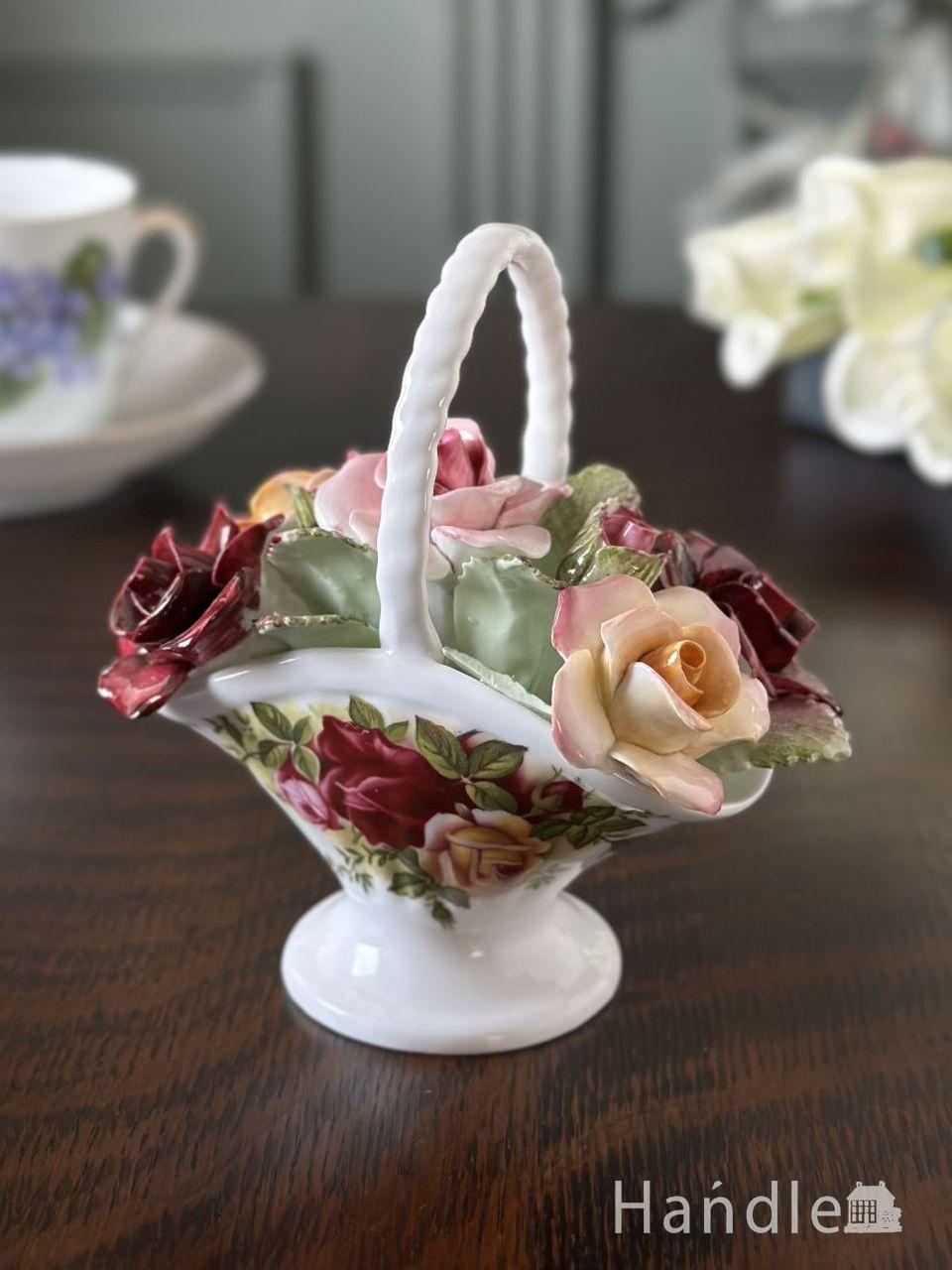 イギリスから届いたロイヤルアルバートの陶磁器、オールドカントリーローズのアンティーク陶花 (h-1252-z)