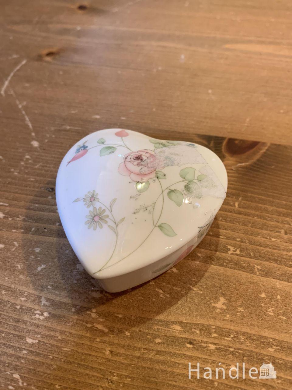 アンティ―ク　フタ付き小物入れ (h-1395-z)