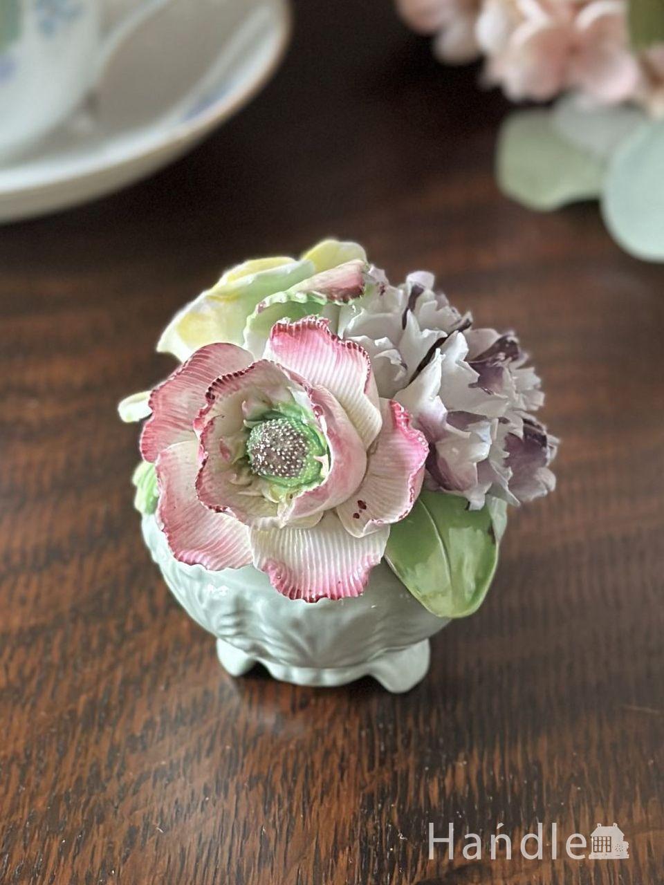 3種類のお花のビンテージ陶花、イギリスから届いたRadnorの陶磁器のお花