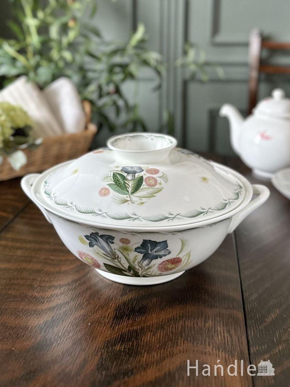 スージークーパー（Susie Cooper）のチュリーン、青いリンドウが描かれたBLUE GENTIAN (m-9651-z)