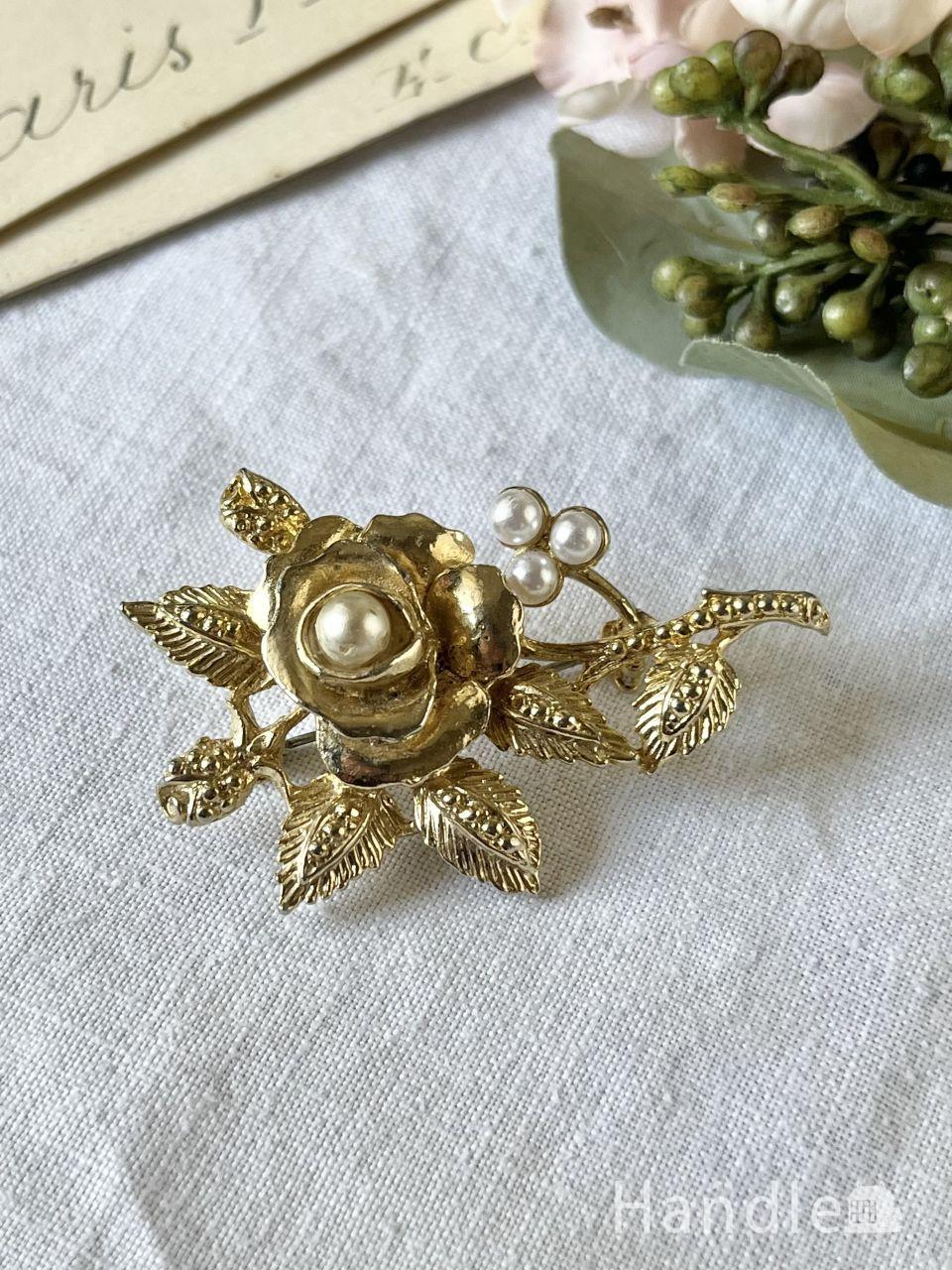 パールが付いたおしゃれなビンテージブローチ、イギリスから届いた薔薇モチーフのアクセサリー (h-1484-z)