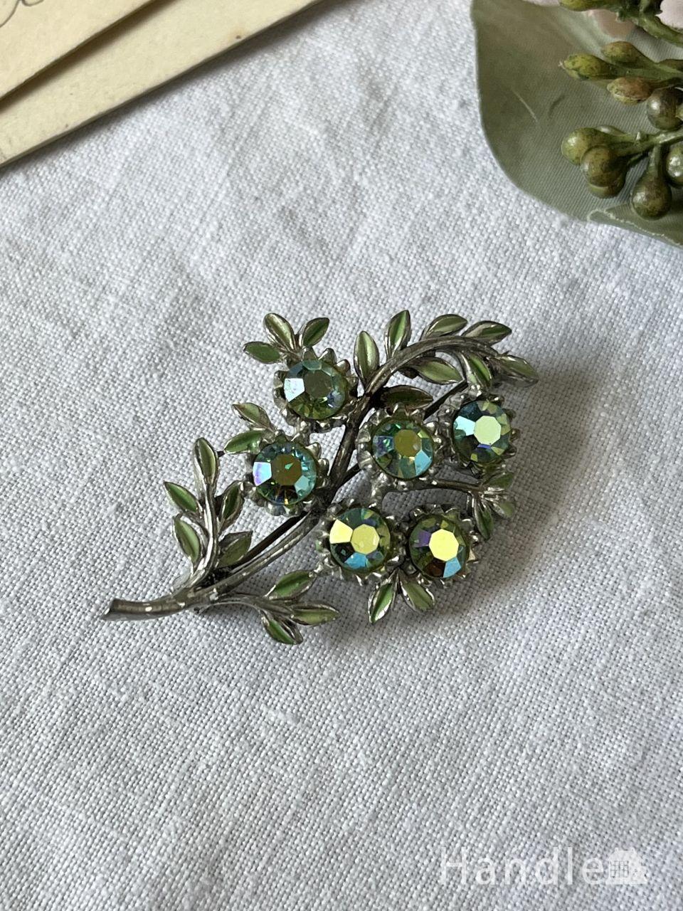 ブルー色のお花のモチーフが可愛いブローチ、イギリスから届いたおしゃれなアクセサリー (h-1485-z)