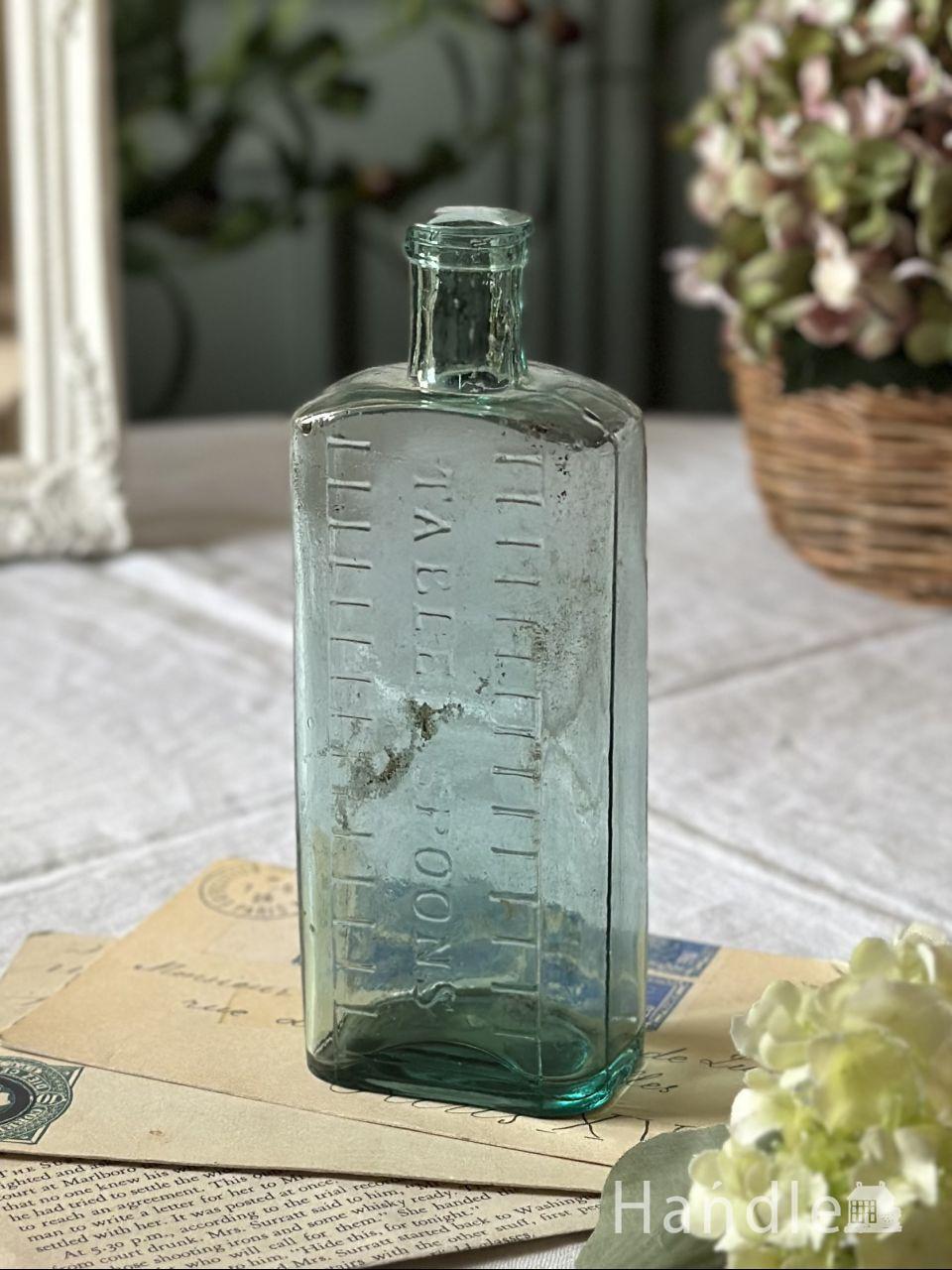 アンティークのおしゃれなガラスボトル、「TABLE SPOONS」のメモリ付きボトル (k-6050-z)