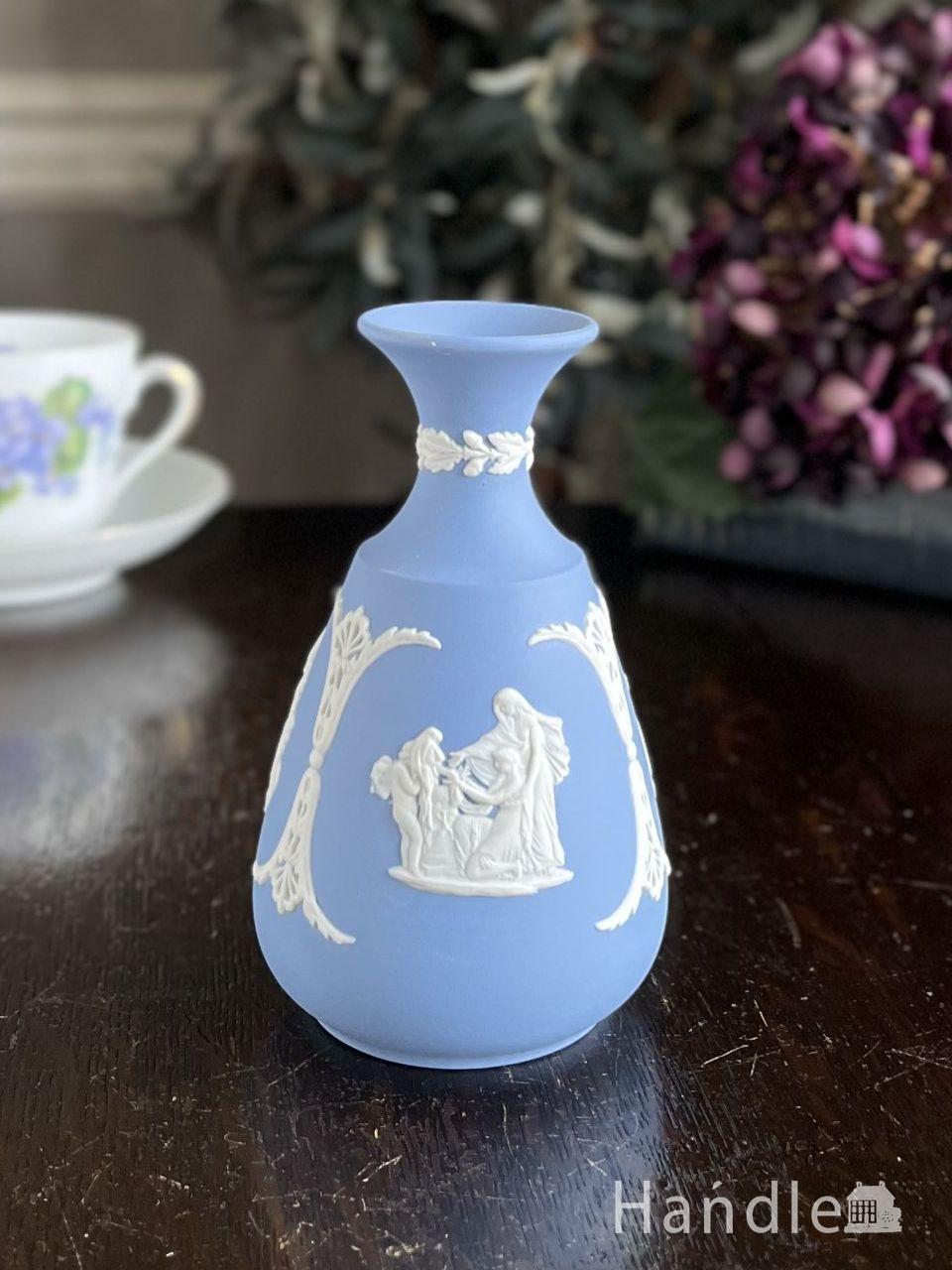 イギリスから届いたアンティークのジャスパーウェア、Wedgwoodの花瓶（フラワーベース） (k-6071-z)