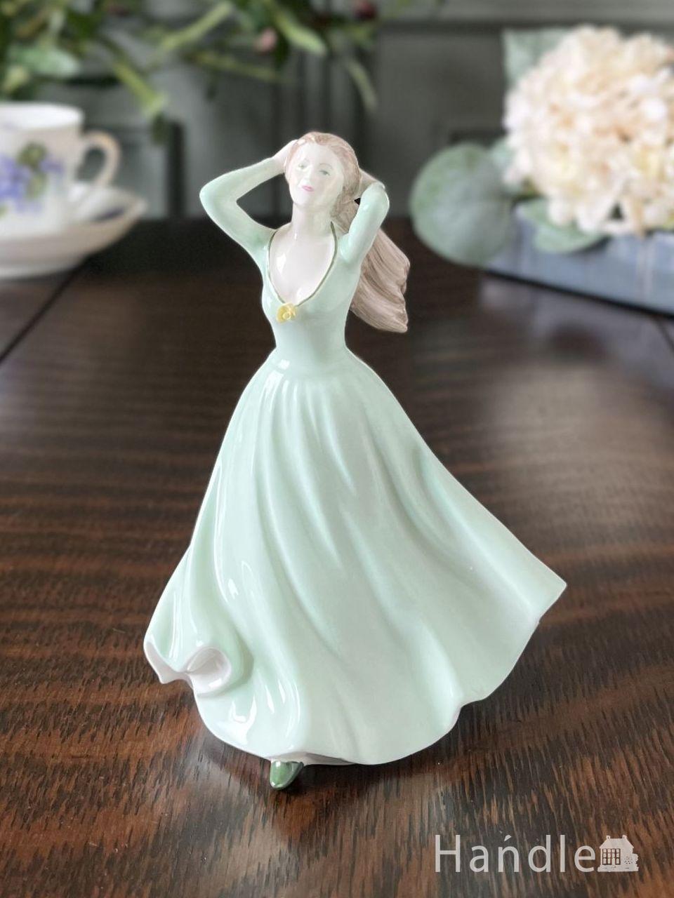 コールポート（Coalport）の名匠ジョンブロムリー、風の中のレディのビンテージフィギュリン (h-1315-z)