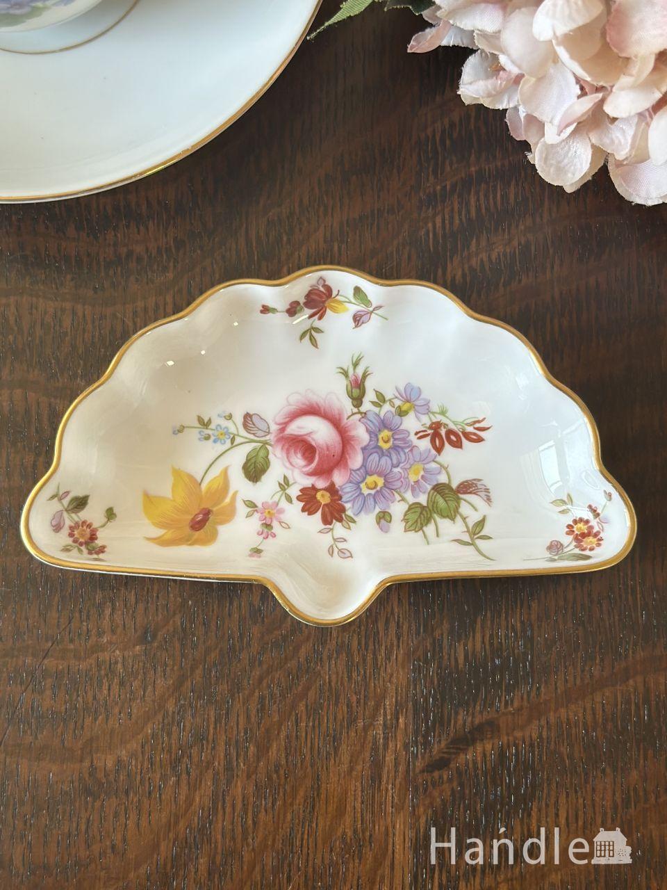 扇の形が可愛いロイヤルクラウンダービーのお皿、DERBY POSIESのアンティークミニディッシュ