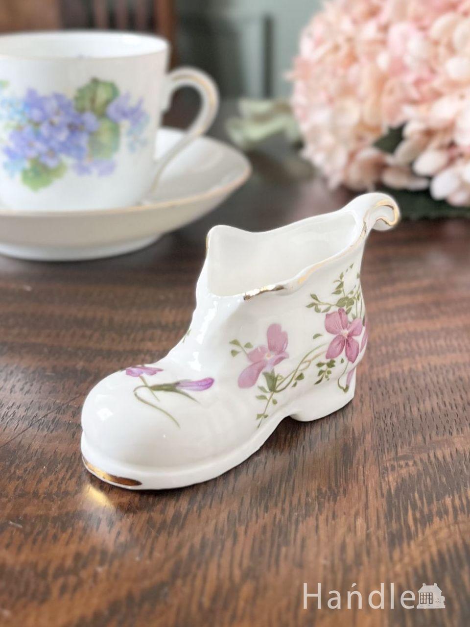 小人の靴の形をした可愛いオブジェ、英国アンティークのボーンチャイナの靴 (h-1341-z)