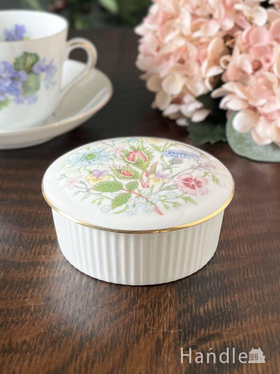 AYNSLEYのワイルドチューダー、アンティークのおしゃれなフタ付きBox (m-9884-z)