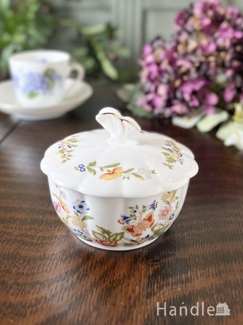 蝶々の取っ手が可愛いビンテージのエインズレイ、 COTTAGE GARDEN（コテージガーデン）の器