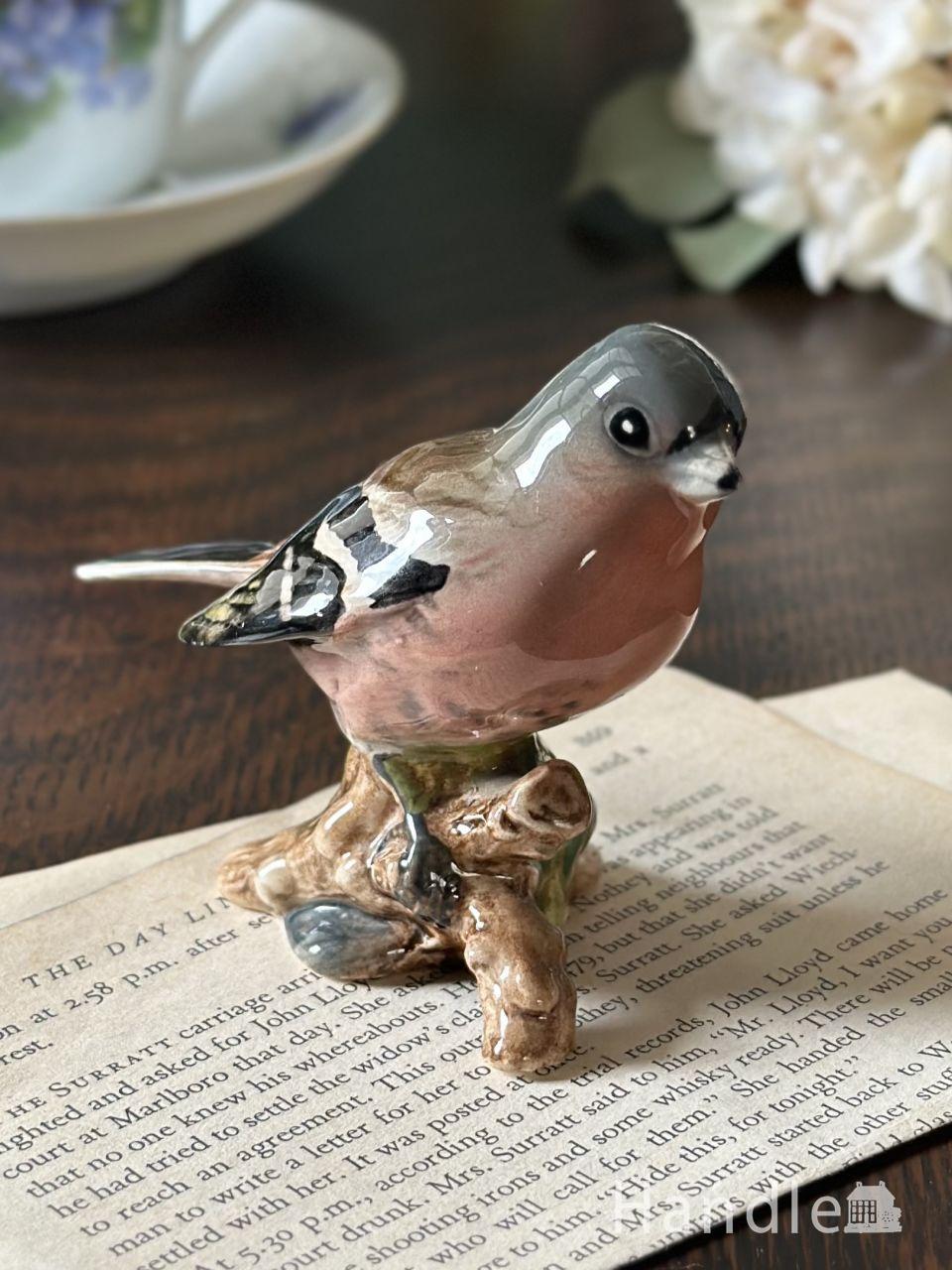 ベスウィック社のBritish Birds「ズアオアトリ」、イギリスから届いた小鳥のフィギュリン