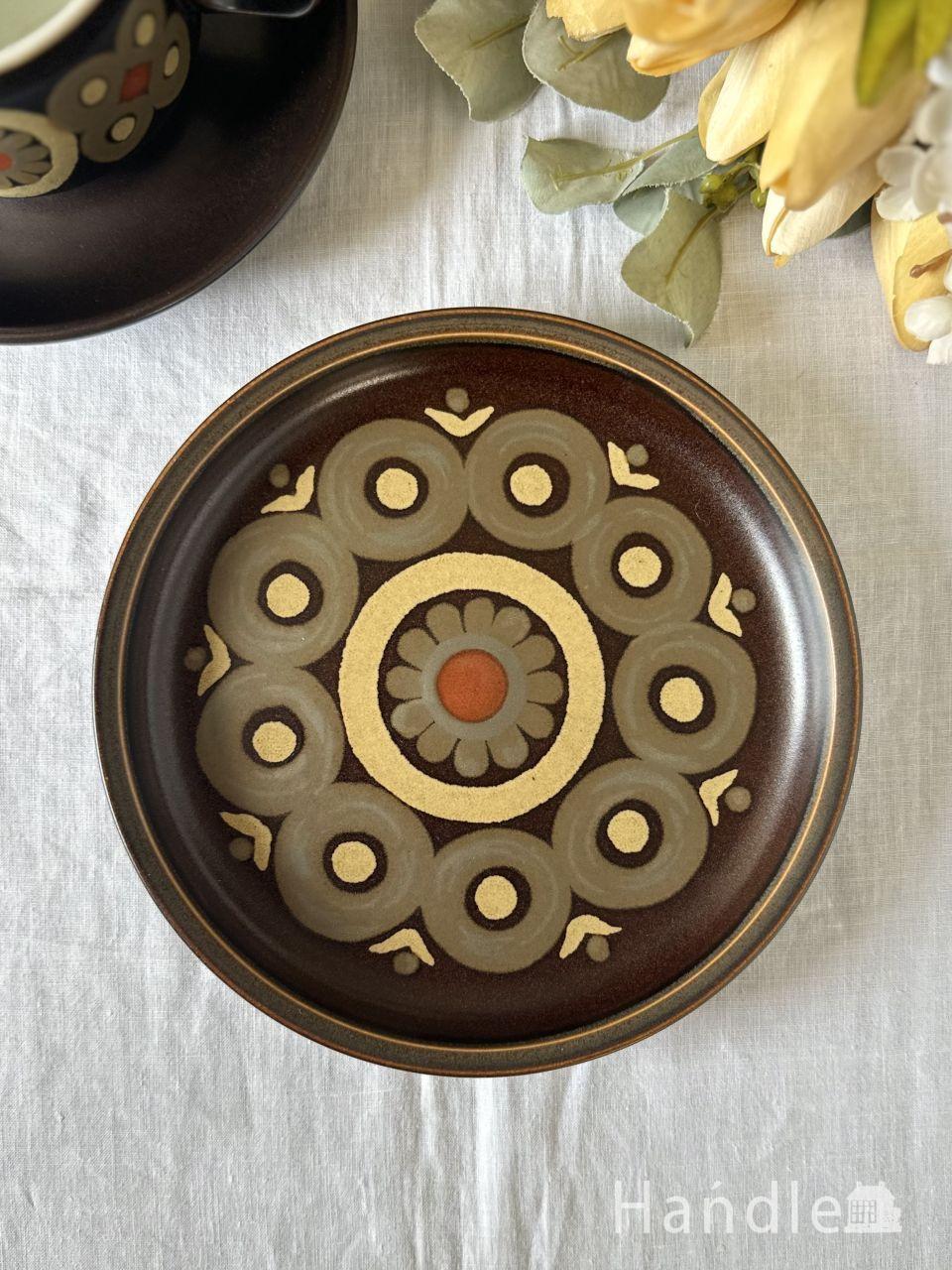 デンビー社（DENBY）のビンテージ食器、手描きされた絵が可愛いプレート