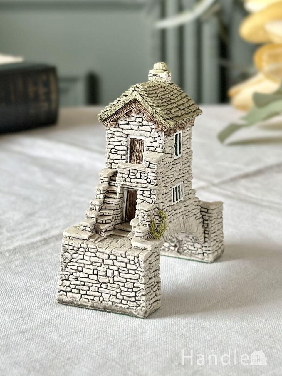 イギリスから届いたリリパットレーン、橋の上に建つお家「Bridge House」