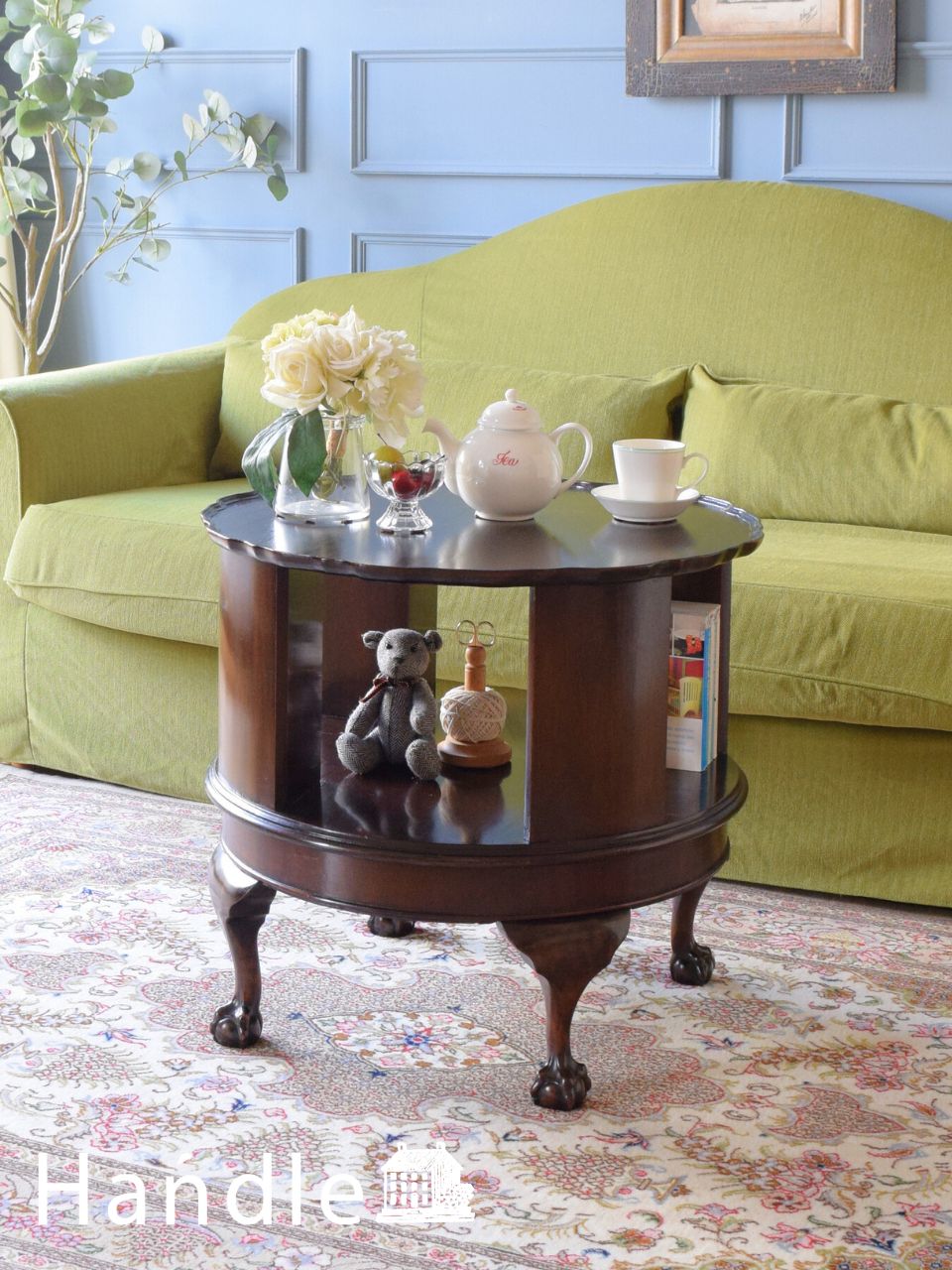 たっぷり収納出来ちゃう便利なアンティークテーブル、クロウ&ボールのおしゃれなコーヒーテーブル (k-3435-f)