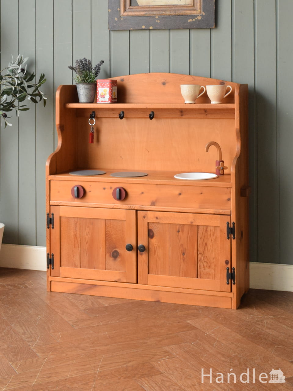 パイン材で出来た可愛いキッチン、アンティーク調のおままごとキッチン (n18-592)