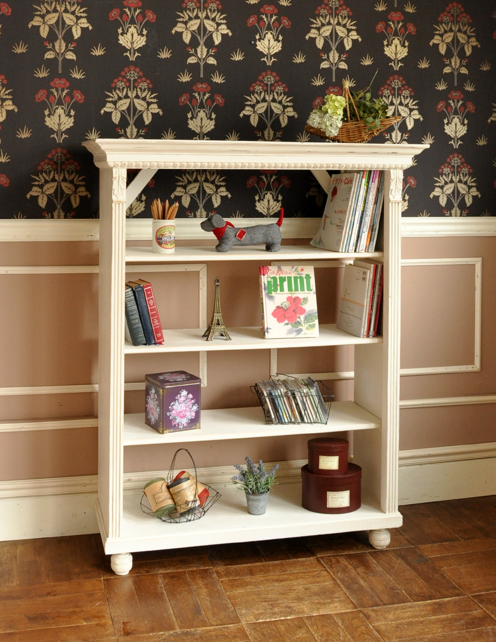 アンティークのフレンチ家具、ホワイト色のブックケース（本棚） (d-1043-f)