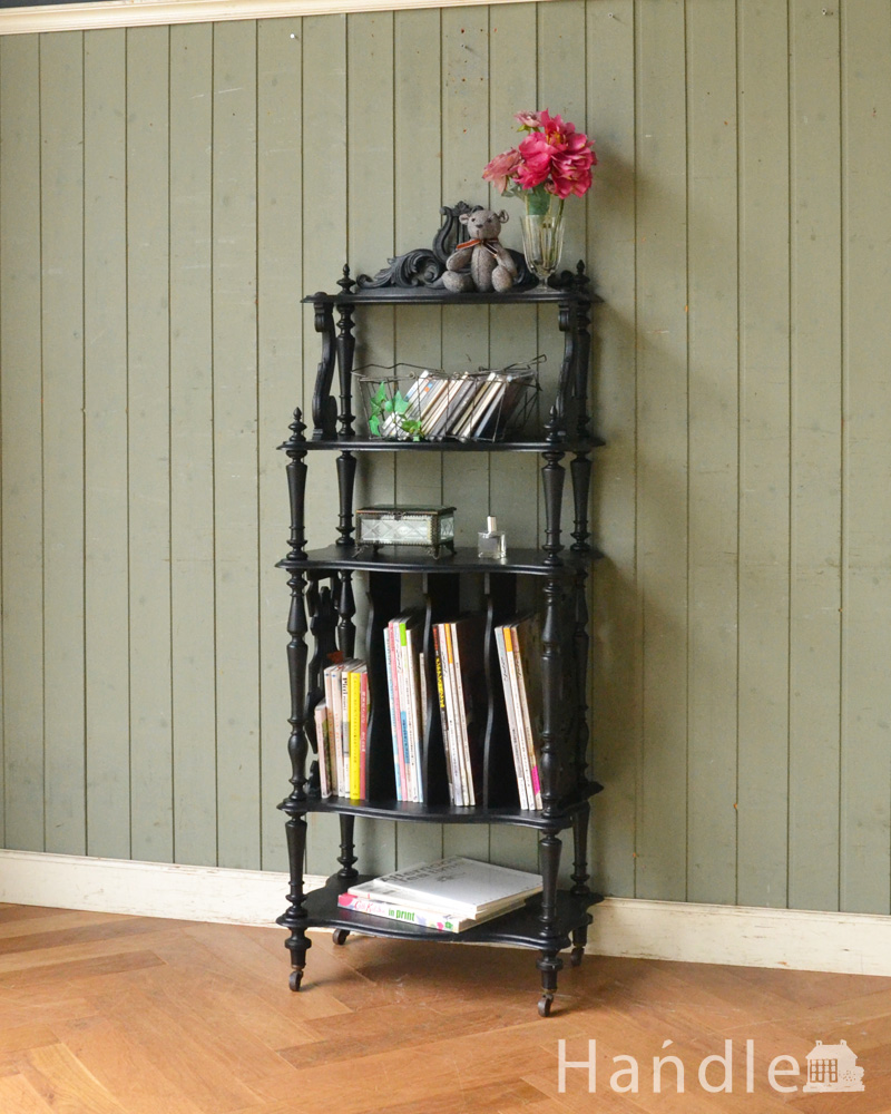 リラモチーフが素敵なミュージックラック（黒）、ヨーロッパのアンティーク家具 (d-1243-f)