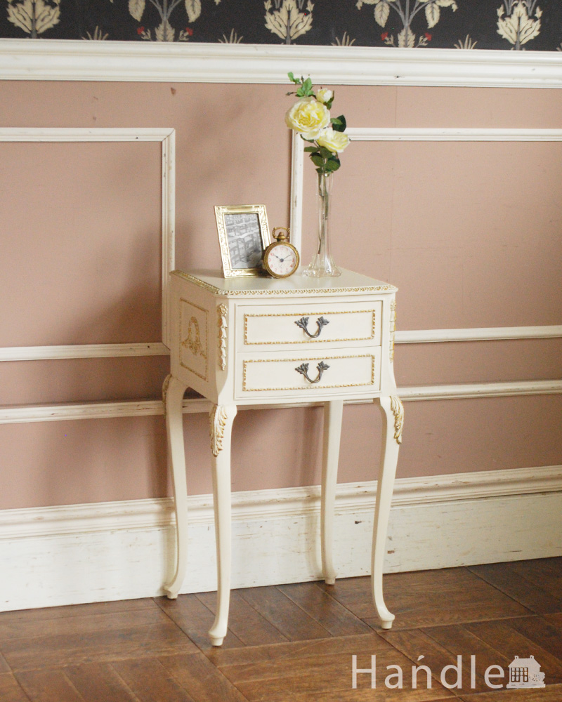 ドレッシーなベッドサイドチェスト、フレンチスタイルのアンティーク家具 (d-1253-f)