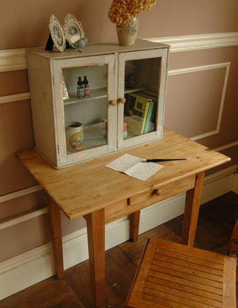 アンティーク スモール キャビネット  (d-607)