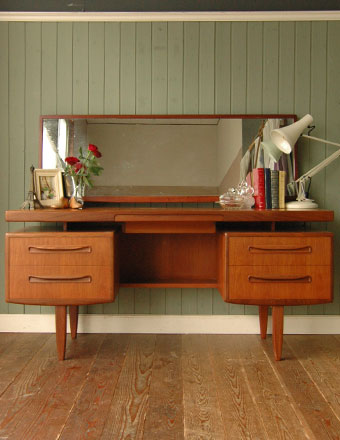 2012年03月30日にご成約済み。アンティーク G-PLAN ドレッサー (d-626)