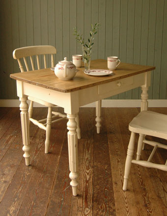 1920年代のアンティークテーブル (d-762-f)