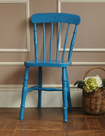ダイニングに映えるおしゃれな椅子、ブルーのアンティークチェア (d-820-c)