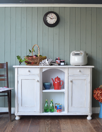 可愛らしいアンティーク家具、ホワイトペイントのオシャレなキャビネット (d-887-f)