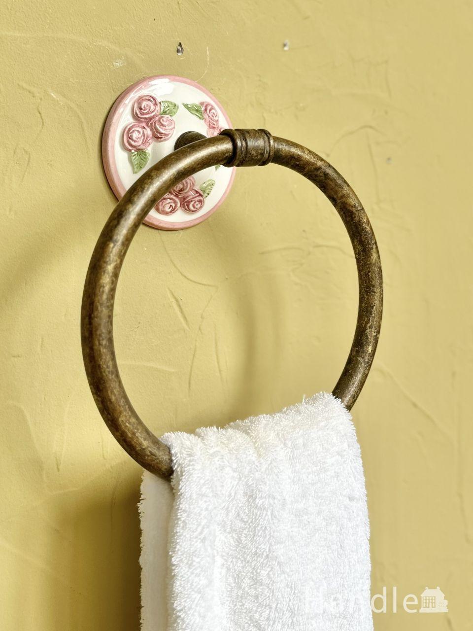 陶磁器のバラがおしゃれなタオルホルダー、イタリアから届いた高級感漂うタオルリング (sa-272)